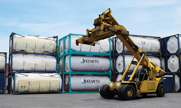 KEMITO can offer temporary bulk storage, even at short notice. In addition we can offer bulk storage to rent as well as long term rental of ISO tanks. For clients needing more flexibility we can charter barges for customers to hold material while arrangements are made for permanent storage.